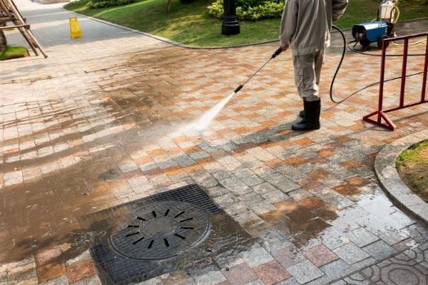 Spotless commercial pressure cleaning Cambridge