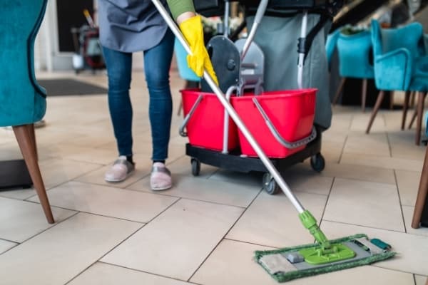 Spotless commercial retail cleaning service Cambridge
